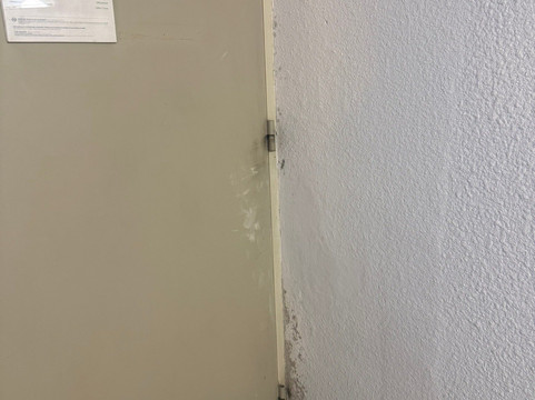 莫兰吉斯奥利酒店主图