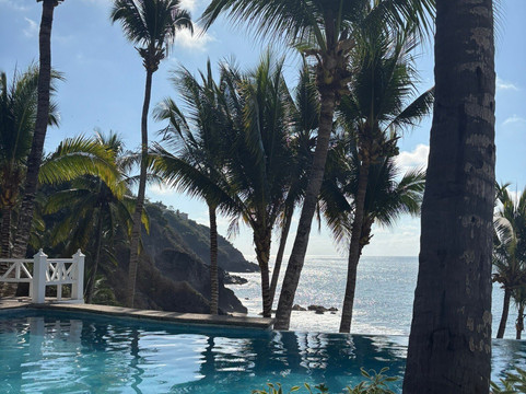 莉迪亚平房酒店主图