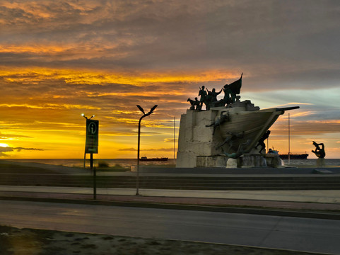 Costanera del Estrecho-蓬塔阿雷纳斯必去景点