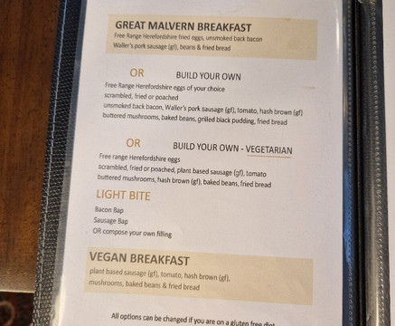 大莫尔文酒店主图