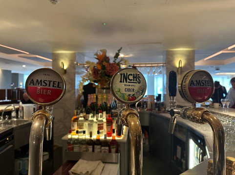 No1 Lounge - Gatwick North-霍利必去景点