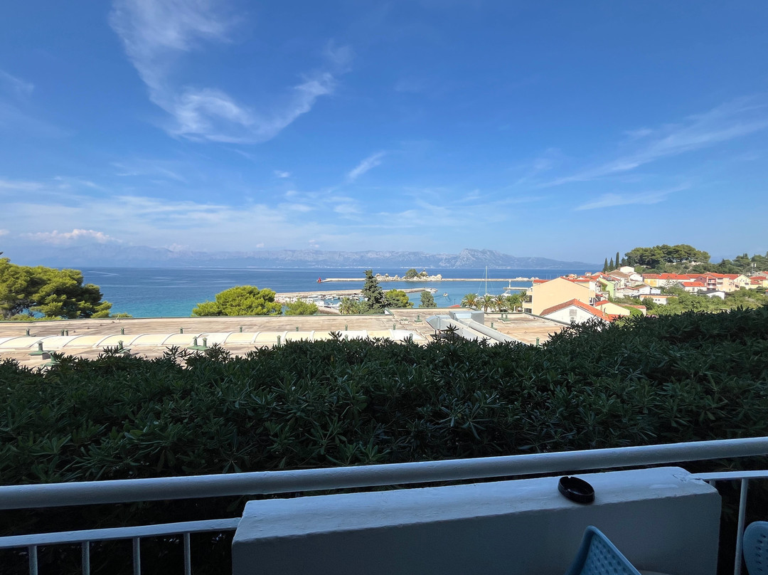 法拉翁酒店主图