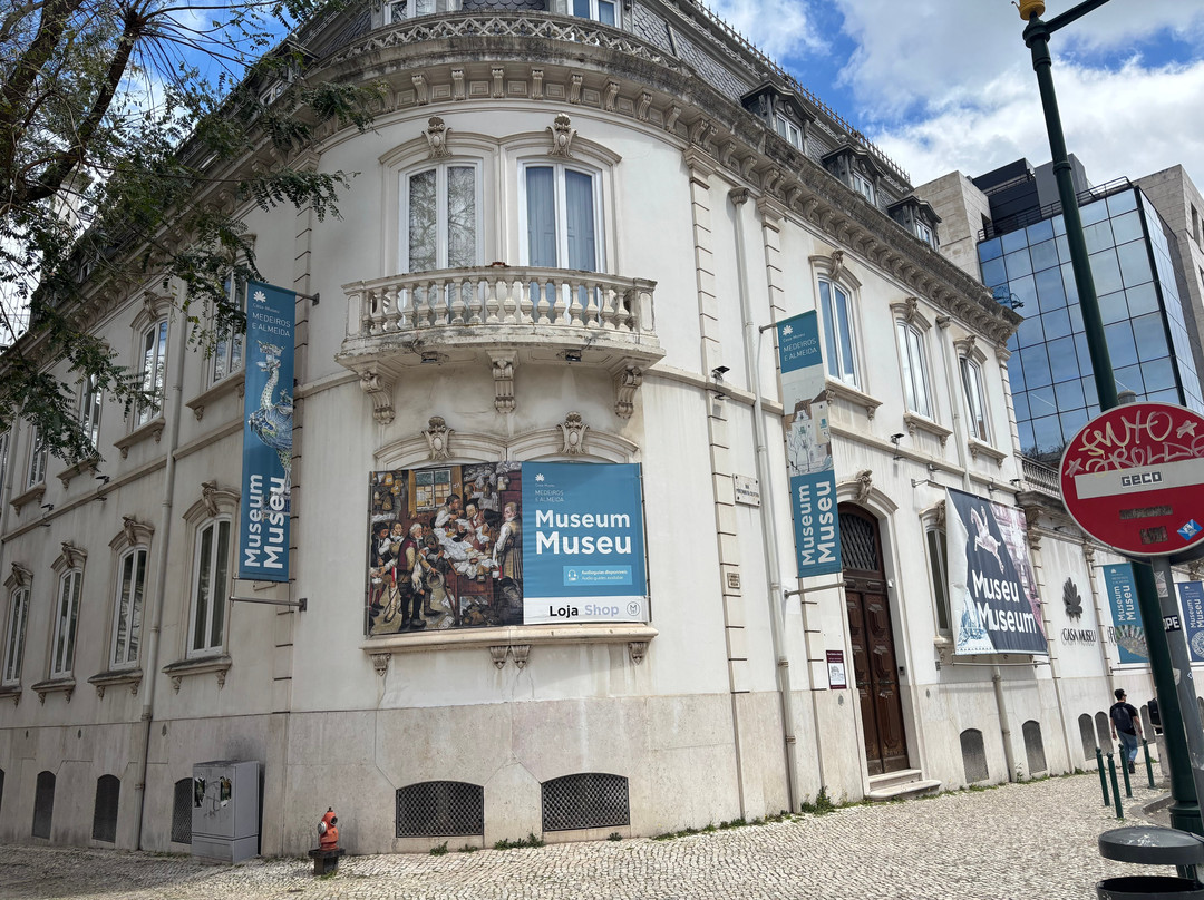 Museu Medeiros E Almeida-里斯本必去景点