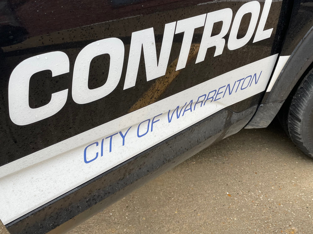 沃伦顿速8酒店主图