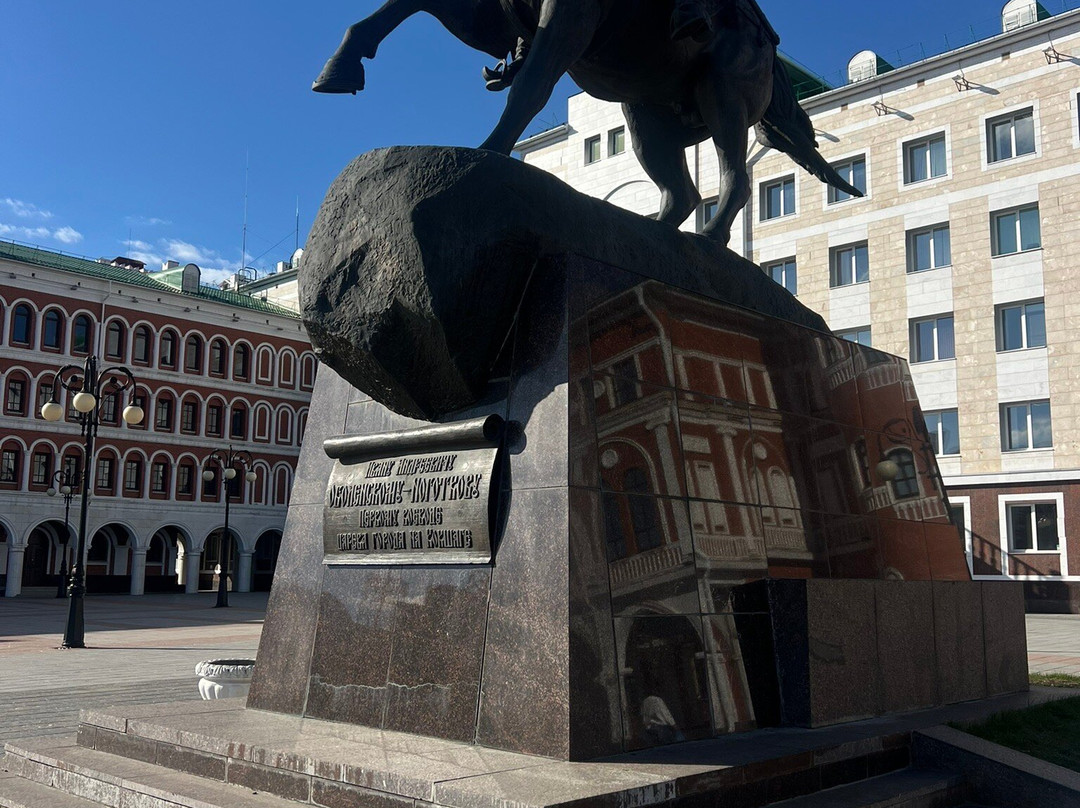 Monument to Obolenskiy-Nogotkov-Yoshkar-Ola必去景点