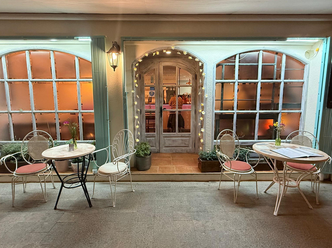 Sweet Heart Brunch & Burgers Cafe