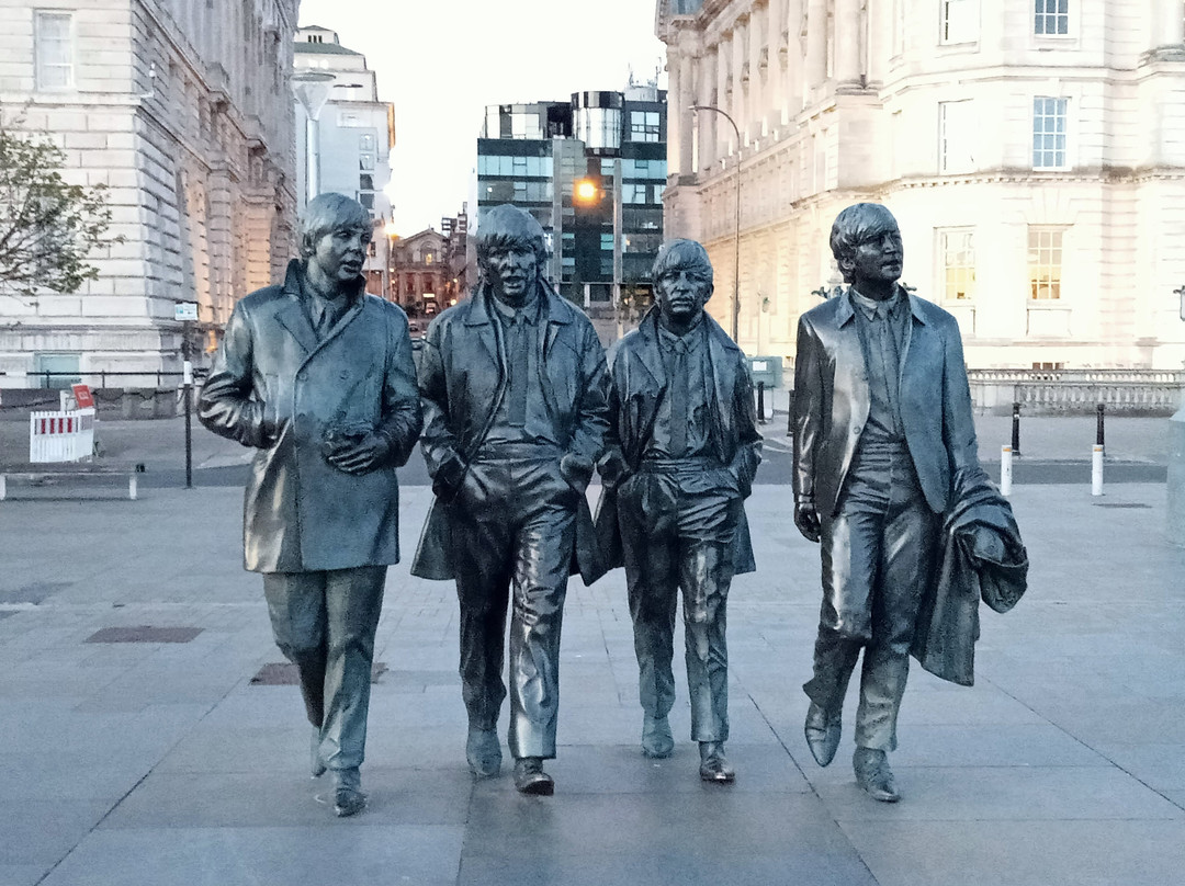 Beatles Statue-利物浦必去景点