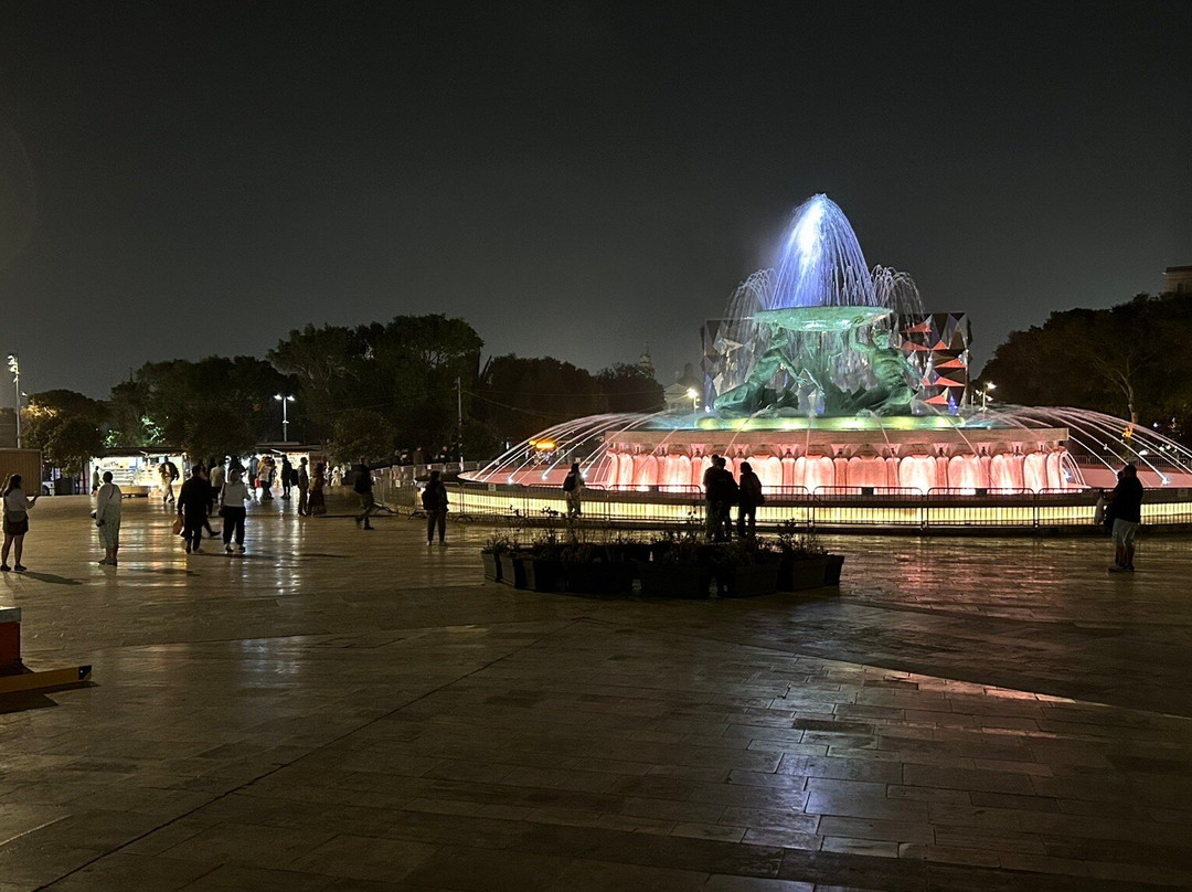 Triton Fountain-瓦莱塔必去景点