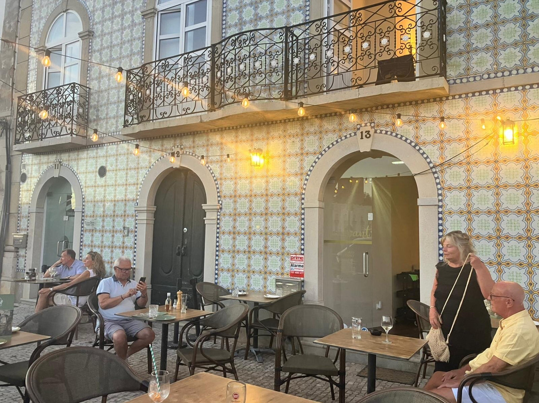 Avant-Garde Bistro Tavira
