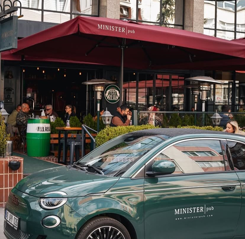 Minister Pub
