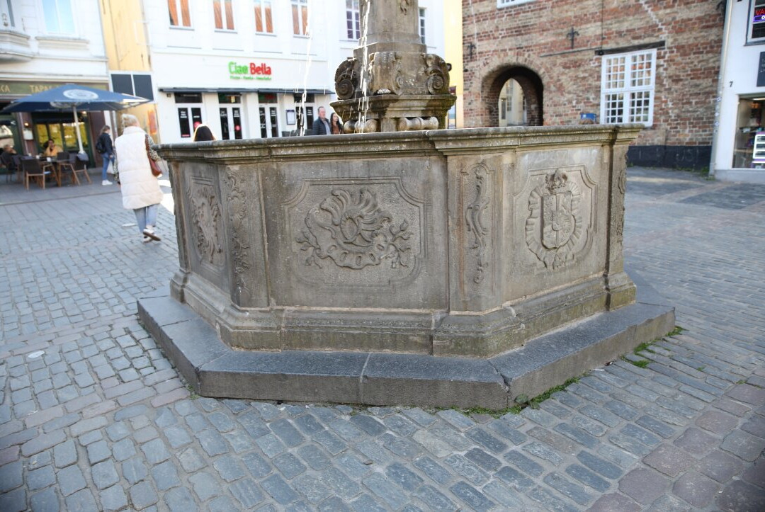 Neptunbrunnen-弗伦斯堡必去景点