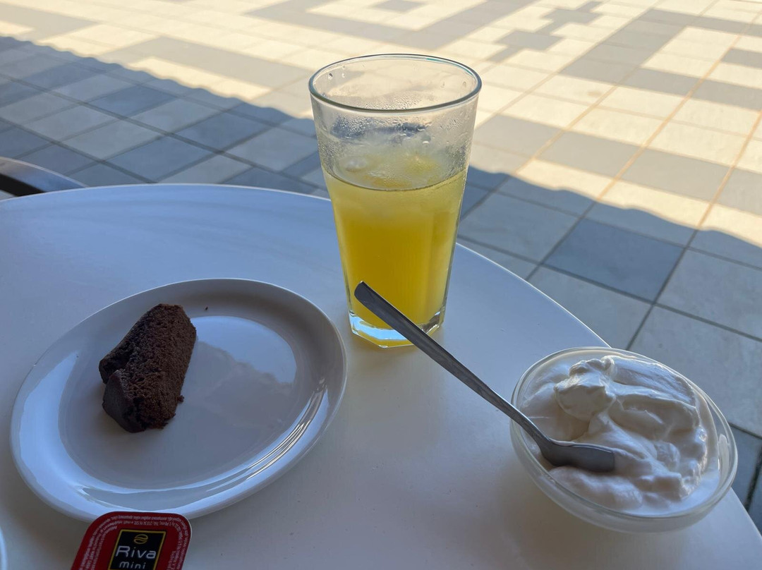 基里亚奇酒店主图