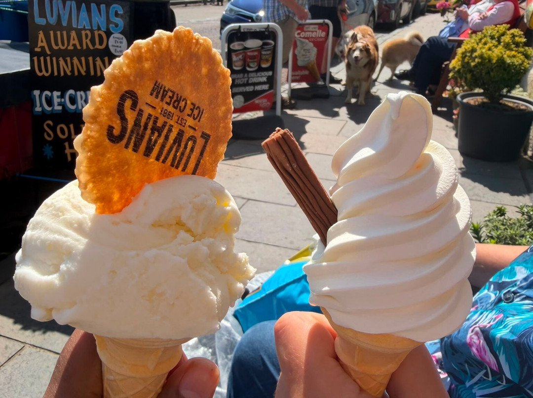 Nicholsons Sweet and Ice Cream Shop-Pittenweem必去景点