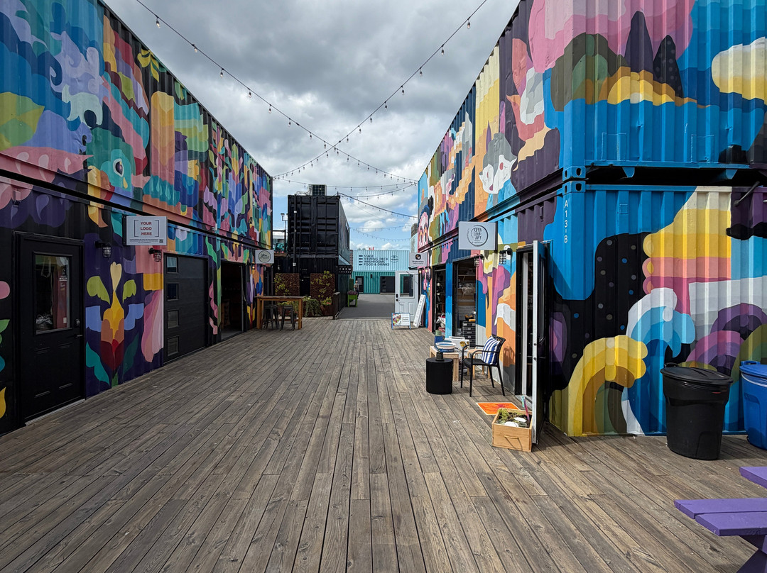 AREA 506 Waterfront Container Village-圣约翰必去景点