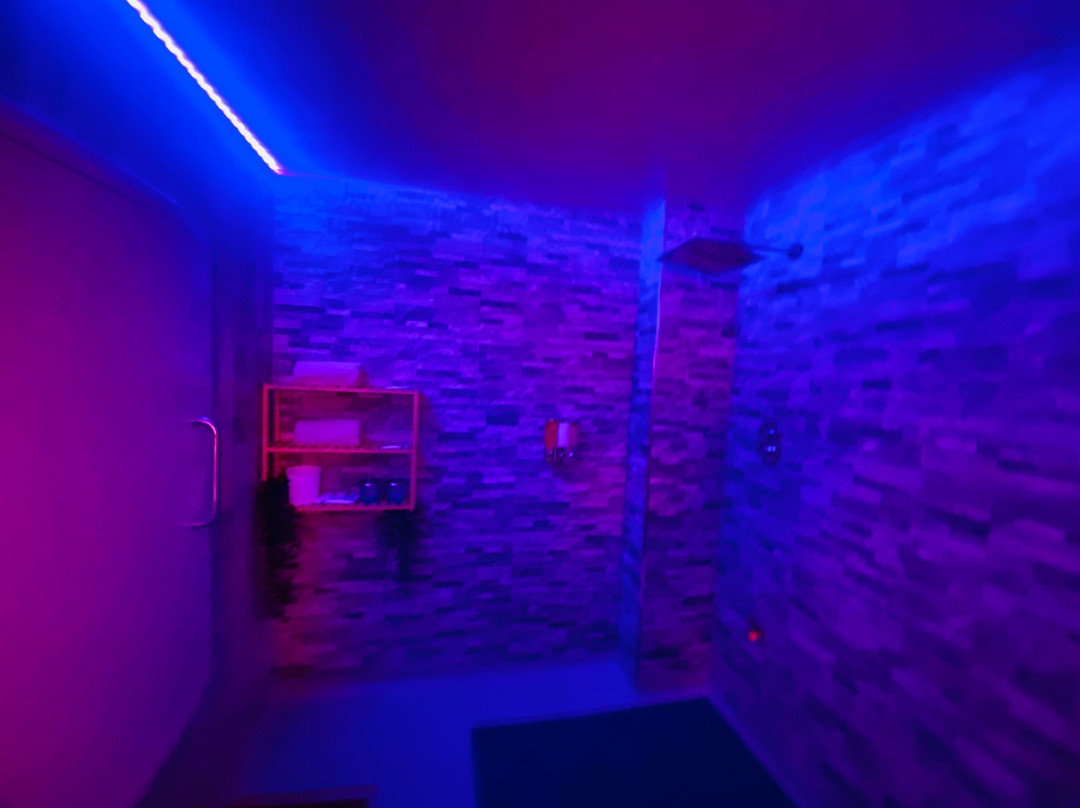 Revival Float Rooms-利默里克必去景点
