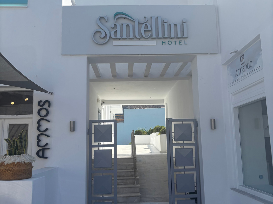 桑特里尼酒店主图
