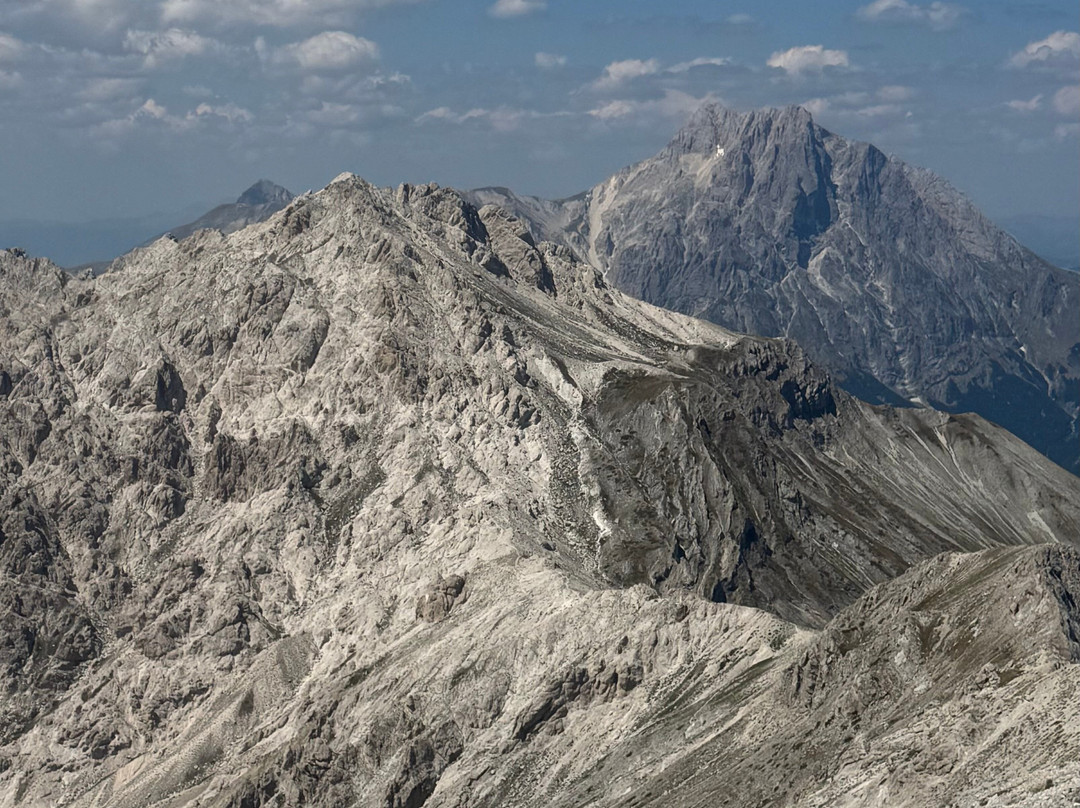 Monte Camicia-Castel del Monte必去景点