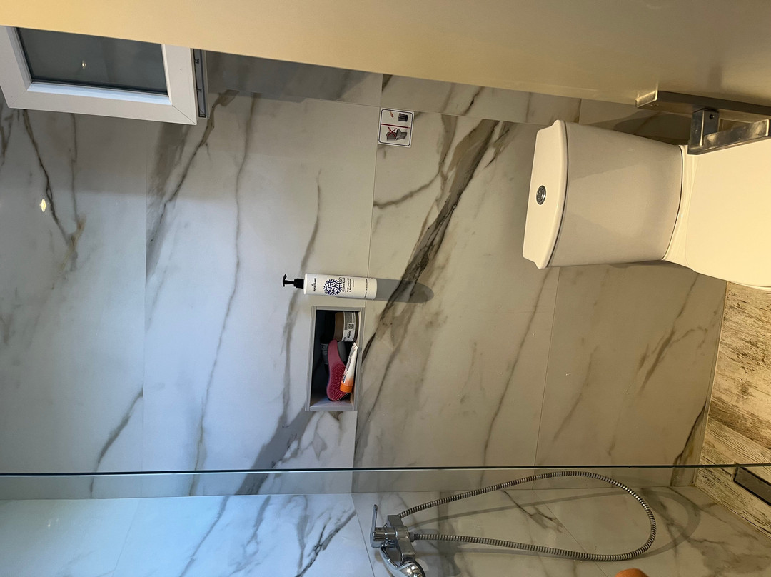 Kahlenberg Apartments主图