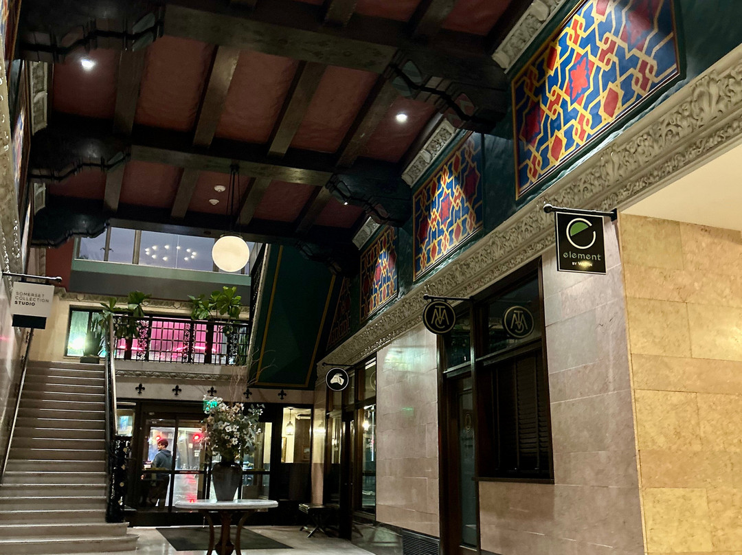 底特律大都市源宿酒店主图