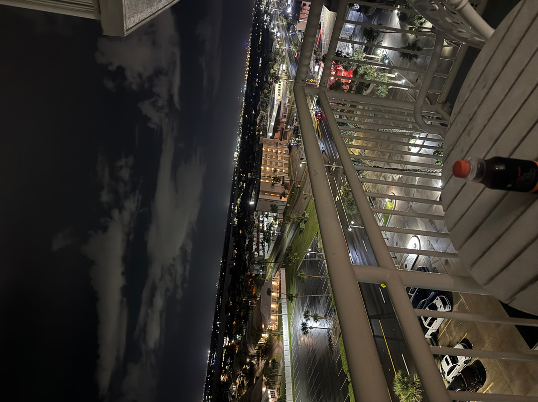 海岸温泉度假酒店主图