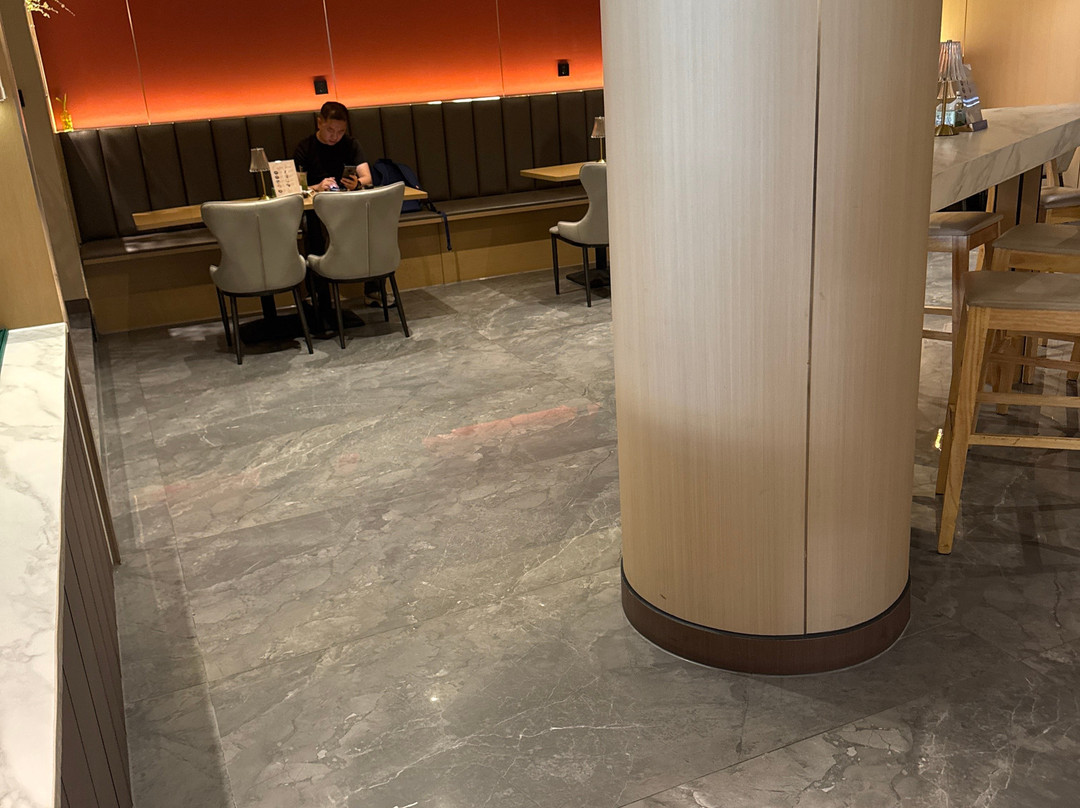Jiuding Joy Hotel
