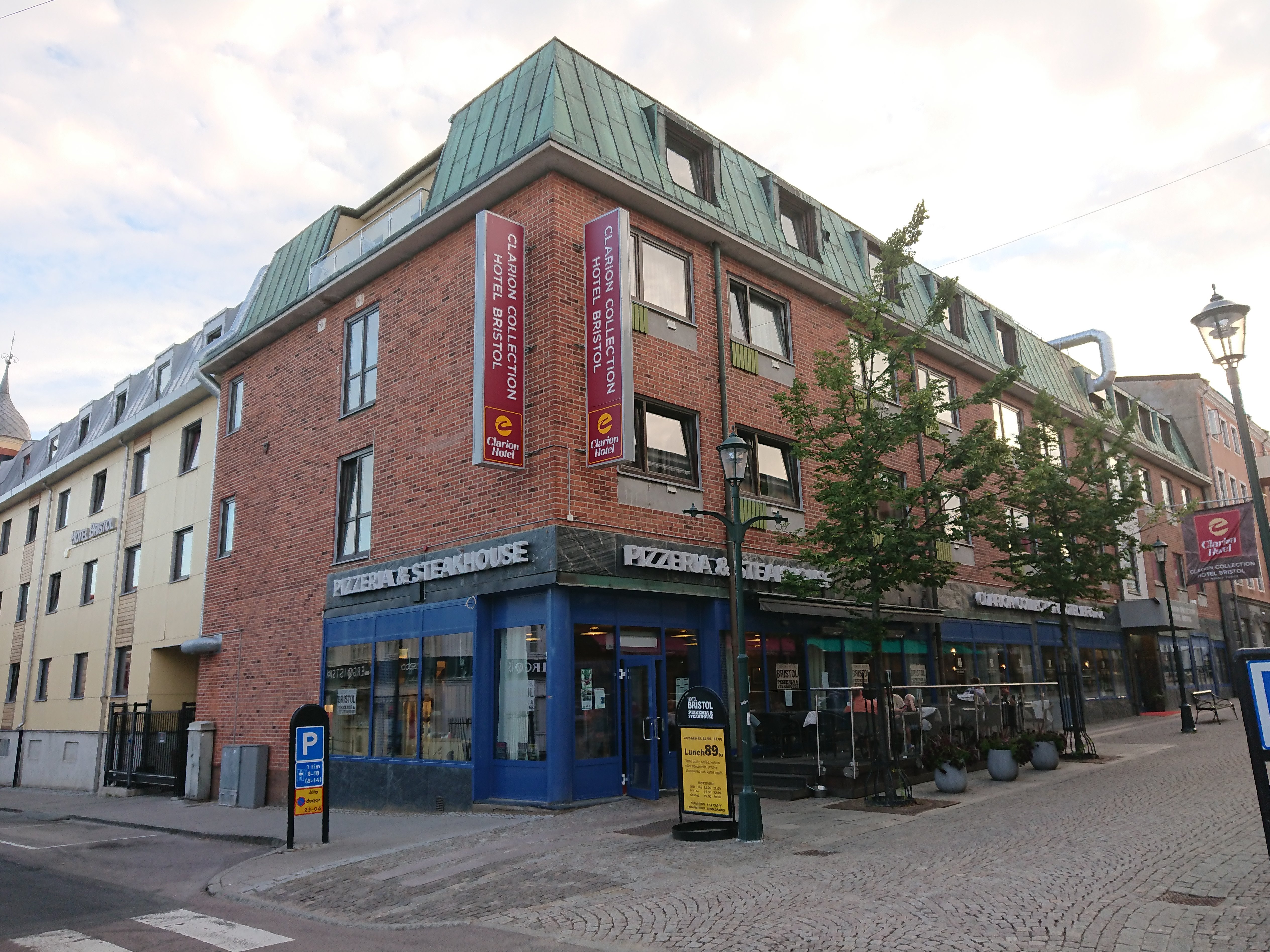 Home Hotel Bristol-浴室