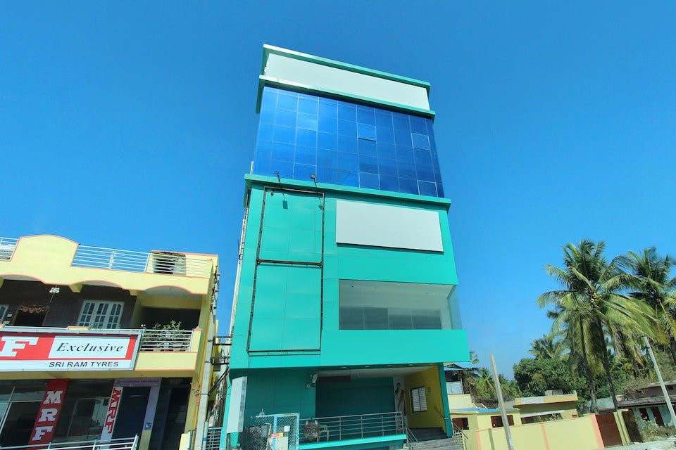 OYO Sharan Residency