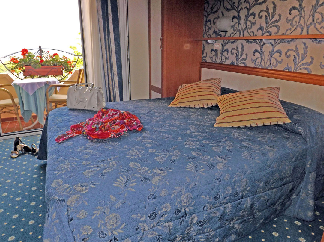 San Giuliano a Mare酒店住宿-Hotel River