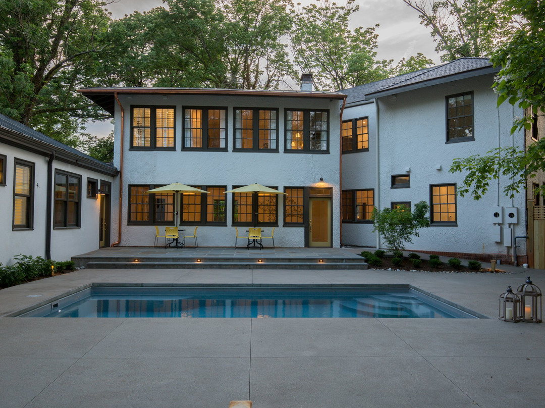 奥克赫斯特酒店主图