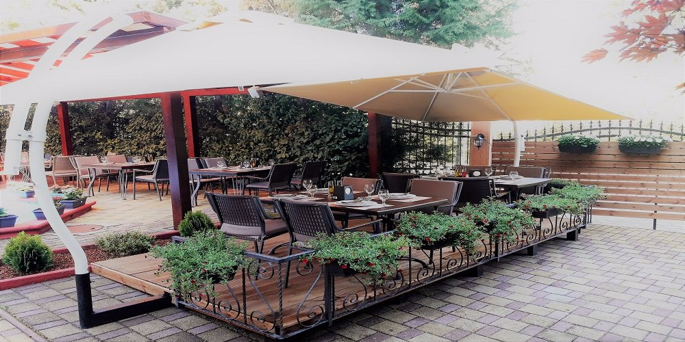 Dolna Matka酒店住宿-Hotel Aristocrat & Fish Restaurant