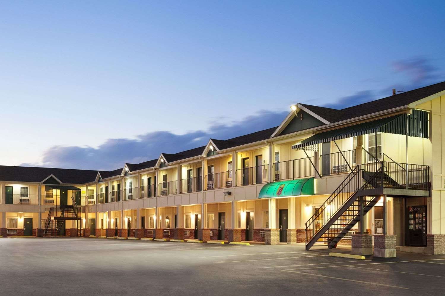 Super 8 by Wyndham Mifflinville Near Bloomsburg-官方