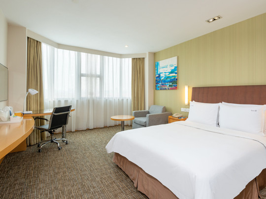 金桥中心智选假日酒店主图