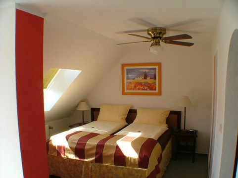 r路德斯塔特旅馆