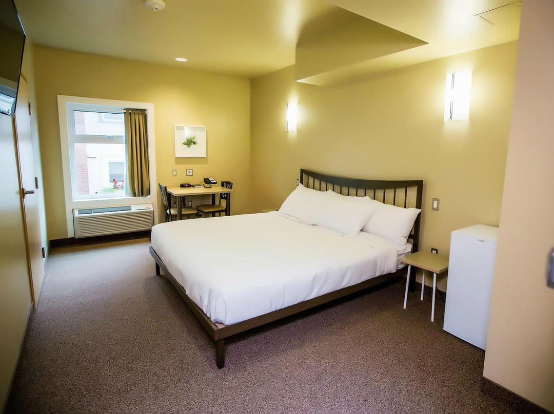 Refresh Inn & Suites