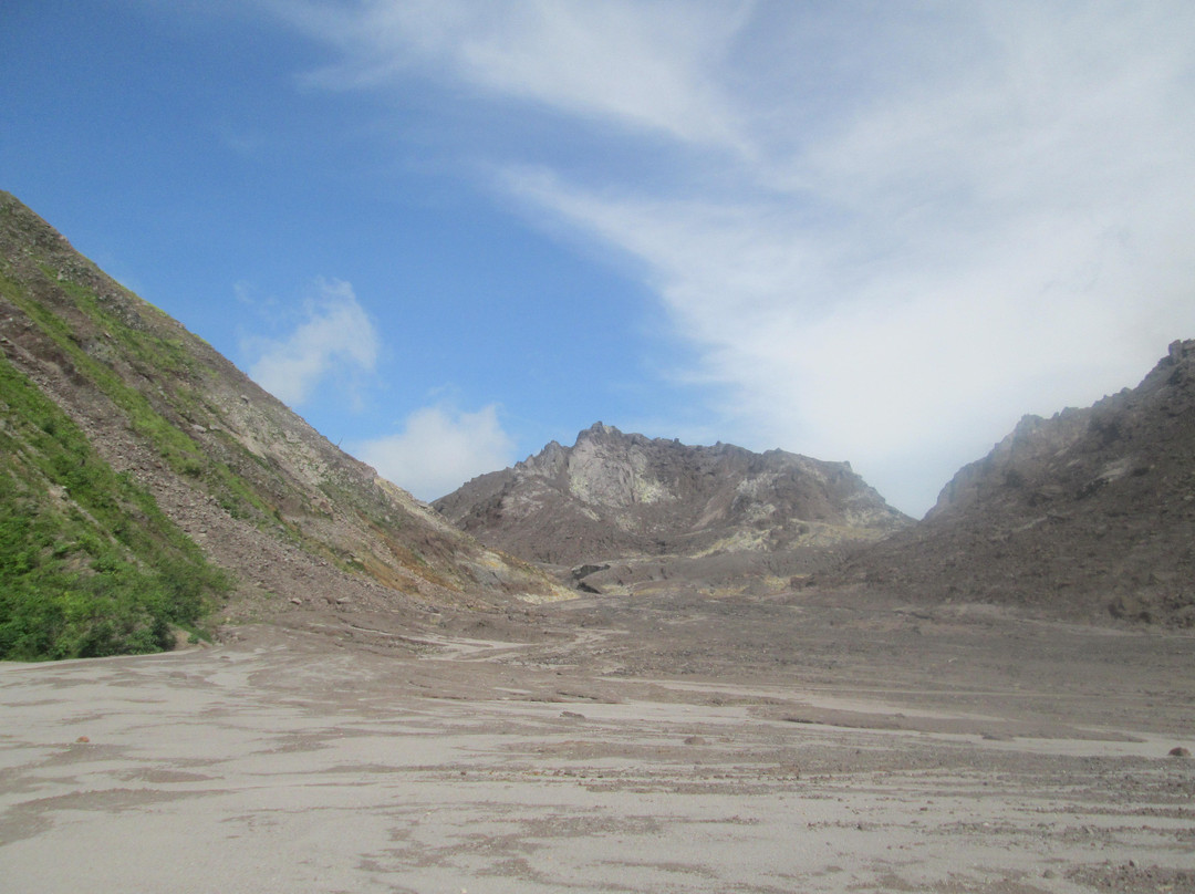 Mount Rokatenda景点图片