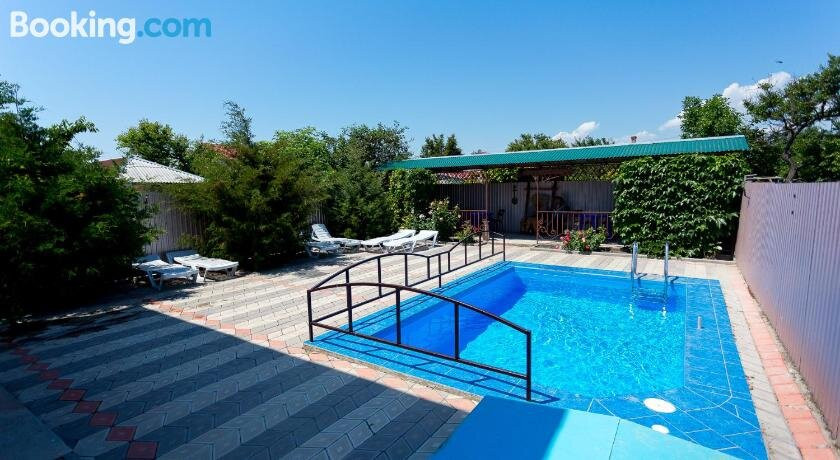Kolobok Guest House