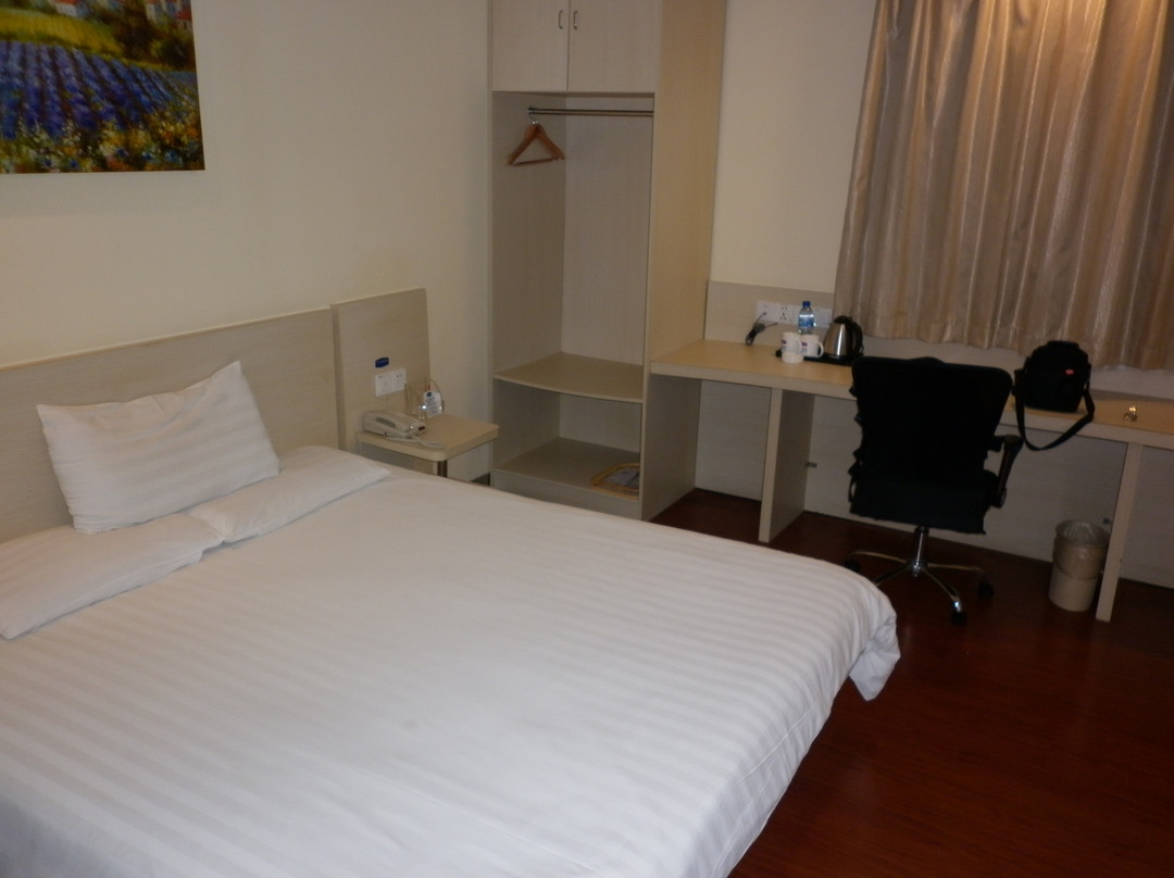 上海汉庭金山大道酒店主图