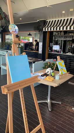 Chalk & Cheese Paint Studio景点图片