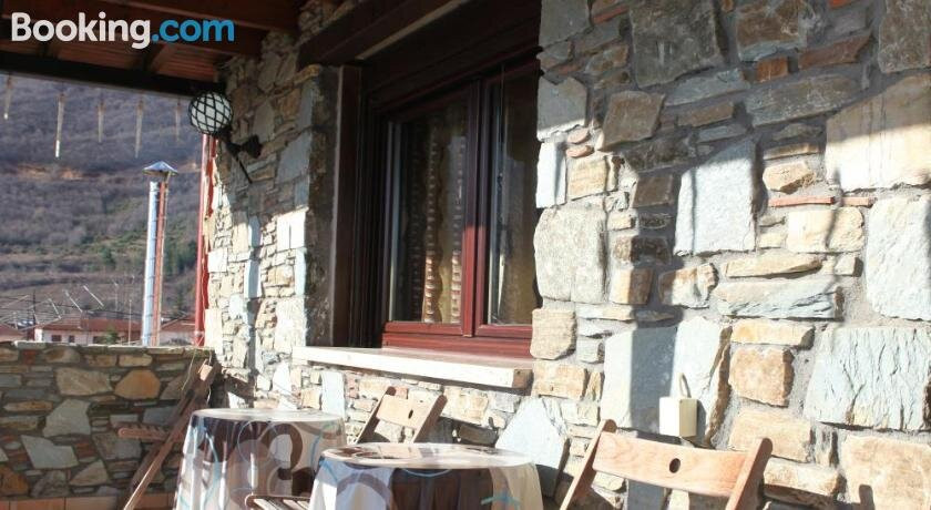 Guesthouse Lazarou