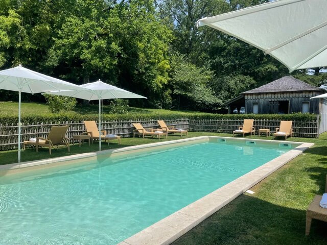 巴斯蒂德酒店主图