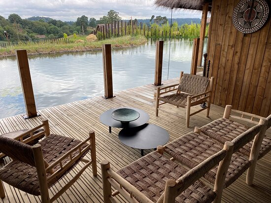 Safari Lodges At West Midlands Safari Park主图