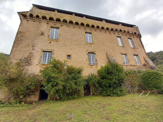 Chateau de Brousse le Chateau-Brousse-le-Chateau必去景点