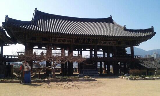 庆尚南道旅游景点-Yeongnamnu Pavilion