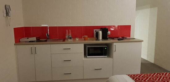 Mollymook Shores Hotel主图