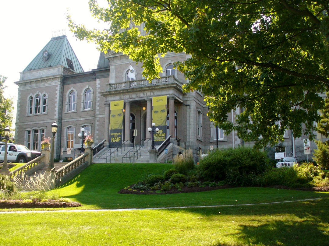 Sherbrooke City Hall景点图片