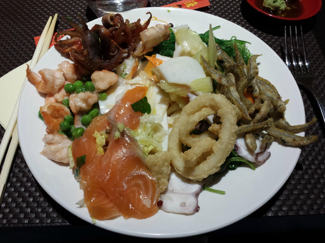 IL Gusto Restaurant Wok