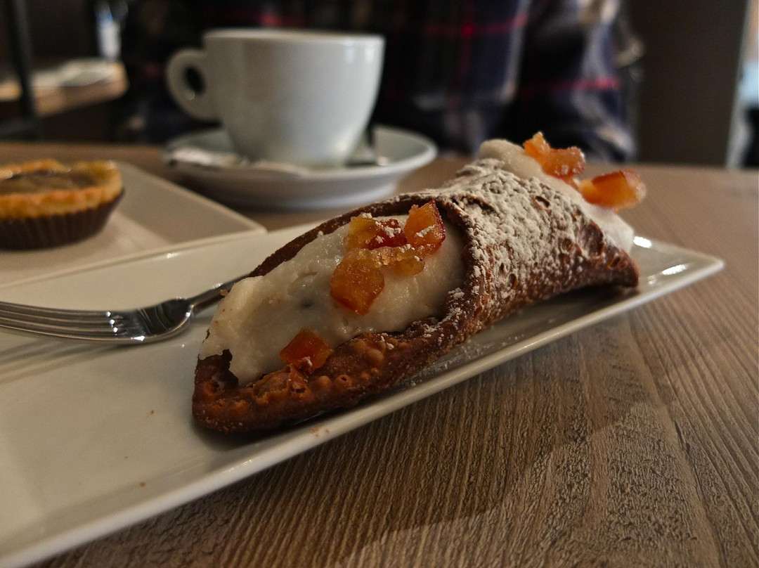 Crociale餐馆和美食-Pasticceria Di Novo