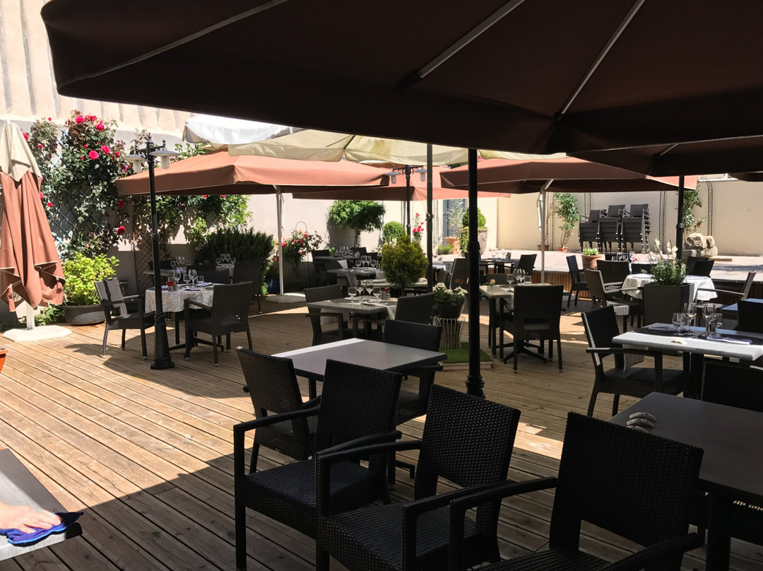 Crucey-Villages餐馆和美食-Hotel Restaurant Relais d'Aligre