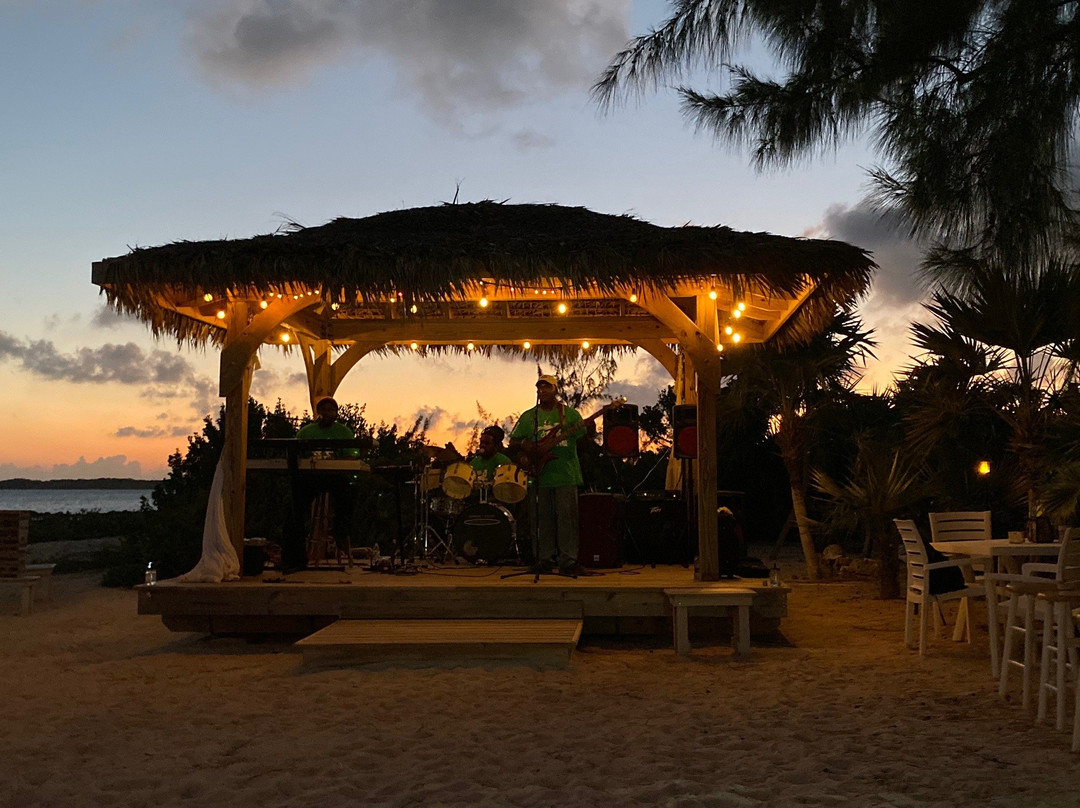 Salt Pond旅游攻略图片