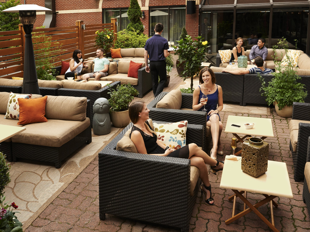 乔治王子酒店主图